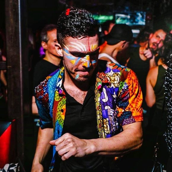 Meet your Posher, Christopher - Picture 1 of 1